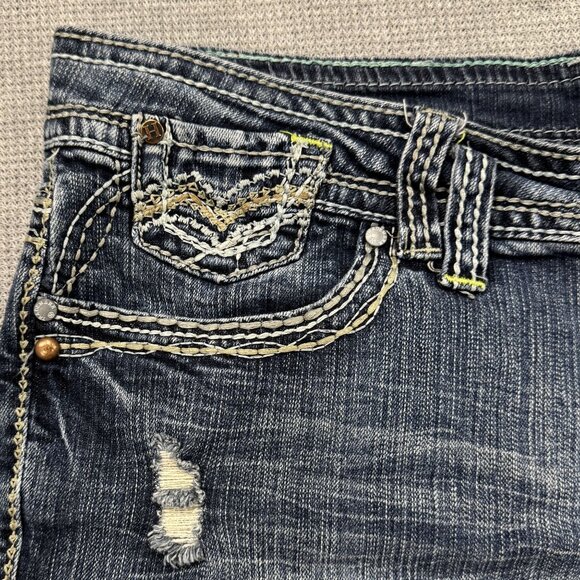Trademark H Short N Sweet Denim Distressed Bermuda Shorts Size 16 Thick Stitch - Picture 5 of 15